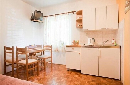 Podgora Apartment | Apartments Anesa, (13865), Podgora, hr