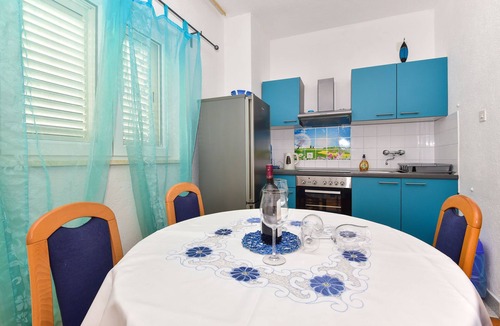Gorinka Apartment | Apartments Bernarda (66331-A4) - Makarska