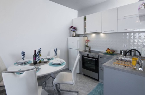 Dugi Rat Apartment | Apartments Bety (30761-A3) - Dugi Rat