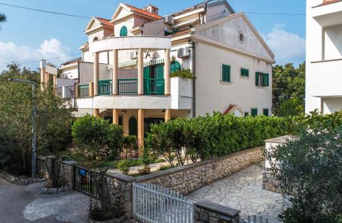 Simuni Apartment | Apartments BEVANDA