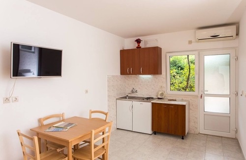 Zupa dubrovacka Apartment | Apartments Bibijana- Premium Studio Apartment with Patio and Sea View (APARTMAN 3)