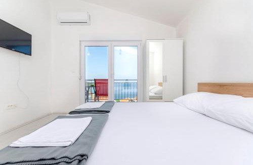 Razanj Apartment | Apartments BruLo