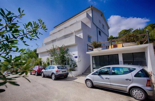 Pasadur Apartment | Apartments Bruna Lastovo-Comfort One Bedroom Apartment with Balcony and Sea View-Plavi