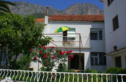 Brist Apartment | Apartments by the sea Brist, Makarska - 508