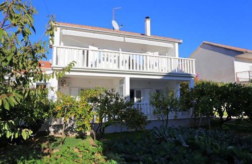 Poljica Apartment | Apartments by the sea Poljica, Trogir - 5199