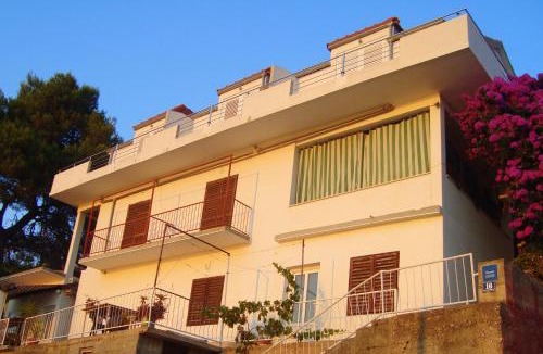 Ubli Apartment | Apartments by the sea Ubli, Lastovo - 8354