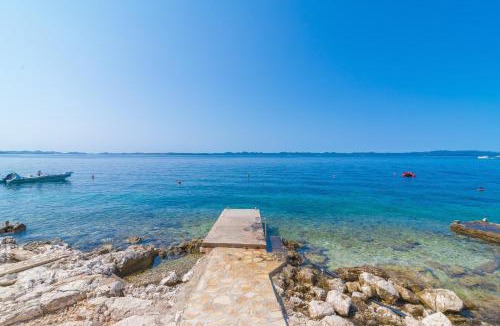 Zdrelac Apartment | Apartments by the sea Zdrelac, Pasman - 15911