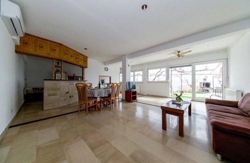 Jesenice Apartment | Apartments D&M