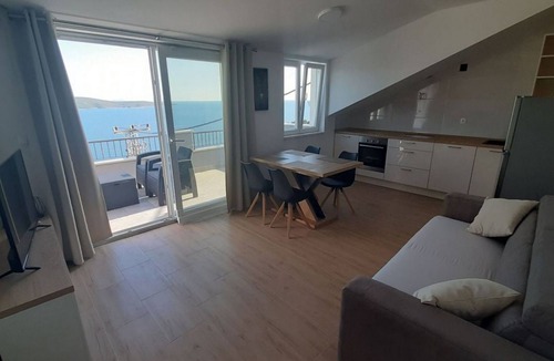 Zavala Apartment | Apartments Dobrila - Superior Two Bedroom Apartment with Terrace and sea view