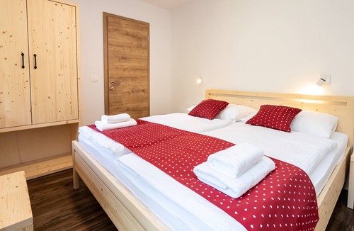 Ukanc Apartment | Apartments Goldhorn Kingdom - Two bedroom apartment with Balcony (F)