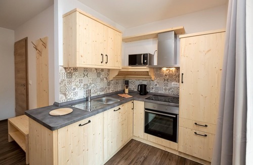 Ukanc Apartment | Apartments Goldhorn Kingdom - Two-Bedroom Apartment with Balcony (A)
