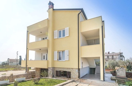 Lovrecica Apartment | Apartments Graciella, (14128), Lovrecica, hr