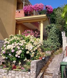 Donji Kraj Apartment | Apartments in Moscenicka Draga 34158