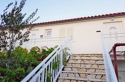Lumbarda Apartment | Apartments Ivan, (15618), Lumbarda, hr