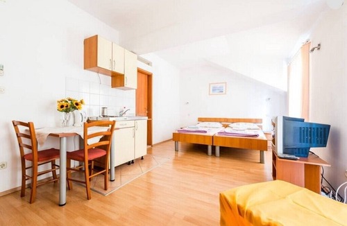 Gornji Kono Apartment | Apartments Ivanka, (14890), Dubrovnik, Croatia