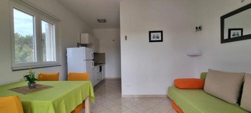Cove Osibova (Milna) Apartment | Apartments Ivano