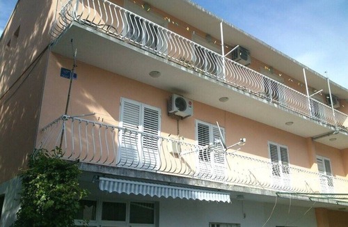 Ratac Apartment | Apartments Jela, (13828), Makarska, hr