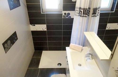 Stanici Apartment | Apartments Jelena, (14215), Stanići, Croatia