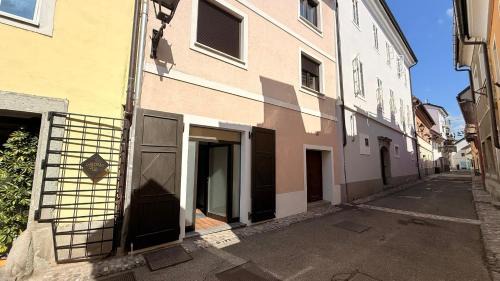 Kranj Apartment | Apartments KrAnJ - Family apartment Jurček