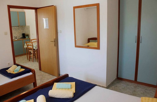 Zubovici Apartment | Apartments Ljubica (90181-A1) - Metajna - island Pag