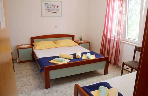 Zubovici Apartment | Apartments Ljubica (90181-A1) - Metajna - island Pag