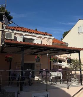 Veli Losinj Apartment | Apartments Ljubica - quiet location, free parking, terrace, 7 min from Rovenska Beach