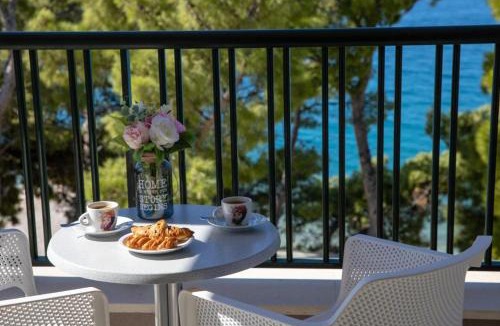 Ratac Apartment | Apartments Lucija Makarska-first row to the sea