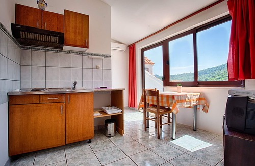 Pasadur Apartment | Apartments Malo Lago - One-Bedroom Apartment with Two Balconies and Sea View - Attic (Apartment 2)