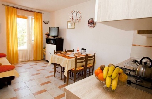 Vrbnik Apartment | Apartments Marija, (11230), Vrbnik, hr