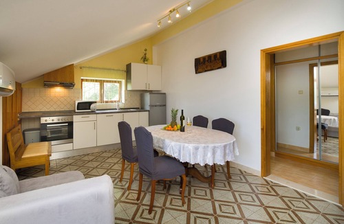 Brna Apartment | Apartments Marija, (13470), Brna, hr