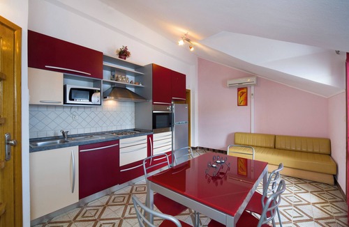 Brna Apartment | Apartments Marija, (13471), Brna, hr