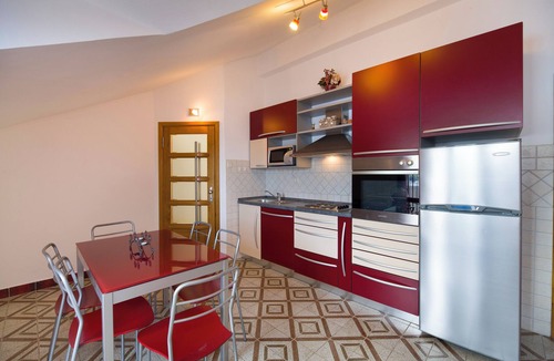 Brna Apartment | Apartments Marija, (13471), Brna, hr