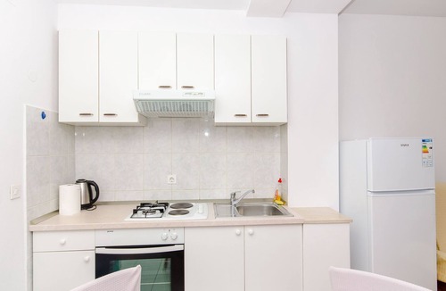 Vrpolje Apartment | Apartments Marinko (37171-A5) - Makarska