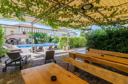 Trogir Apartment | Apartments Mary Nice house with multiple apartments 6