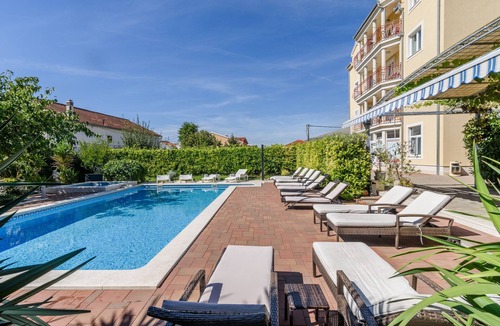 Trogir Apartment | Apartments Mary Nice house with multiple apartments 6