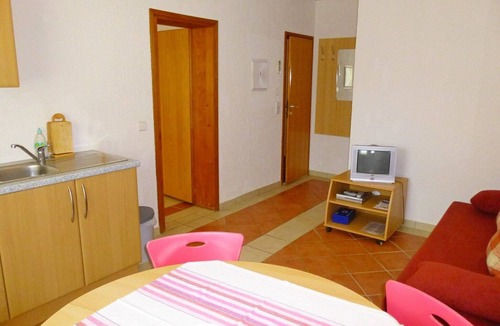 Municipality of Omisalj Apartment | Apartments Mauro, (15222), Omišalj, hr