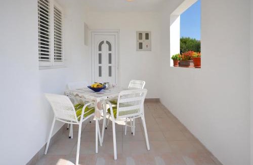 Tribunj Apartment | Apartments Mila Family with pool