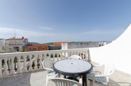 Pirovac Apartment | Apartments Mime