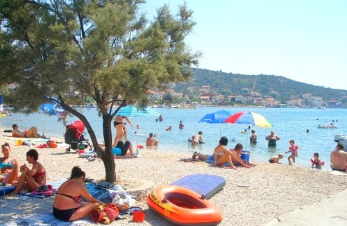 Vinisce Apartment | Apartments Mirko, (11850), Vinišće, hr