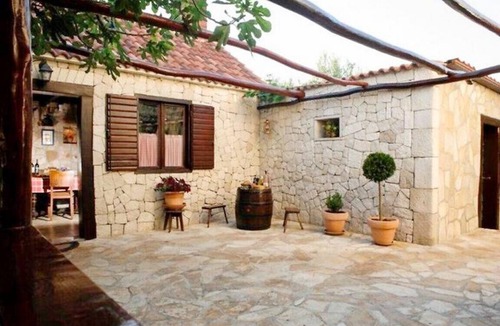 Seget Vranjica Apartment | Apartments Mirko, (10125), Seget Vranjic, hr