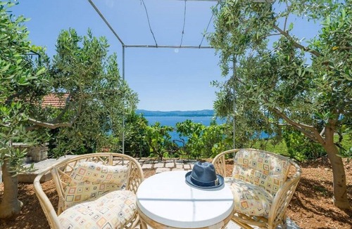 Murvica Apartment | Apartments Nada, (14745), Bol, hr