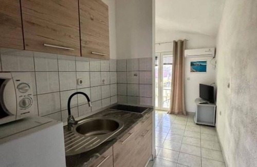 Gradac Apartment | Apartments Natali - One Bedroom Apartment with Balcony (APP5)