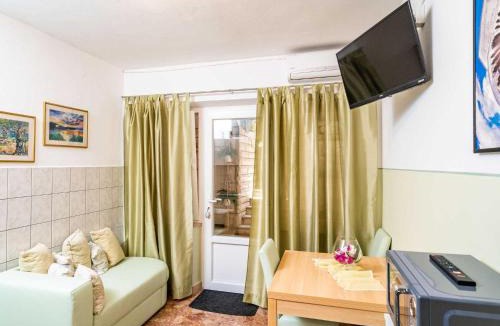 Lumbarda Apartment | Apartments Nikolina LU - One-Bedroom Apartment with terrace