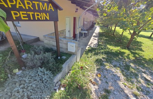Kambresko Apartment | APARTMENTS PETRIN 1 Sela pri Volčah, TolminnSoča Valley