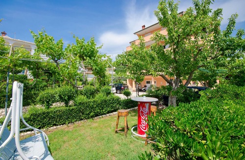 Lopar Apartment | Apartments Rajka (65301-A5) - Lopar - island Rab