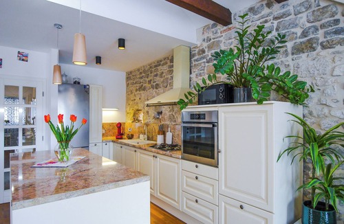 Borak Apartment | Apartments Rinatoni