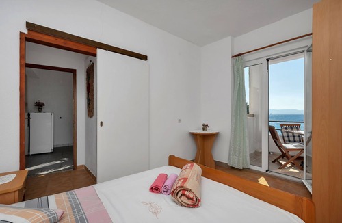 Bogomolje Apartment | Apartments Robinzon Nikola (83741-A1) - Bogomolje