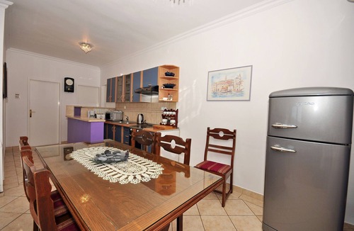 Trogir Apartment | Apartments Ruzarija (42841-A1) - Trogir