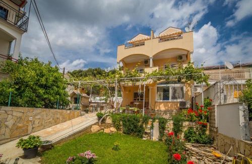 Trogir Apartment | Apartments Saldun