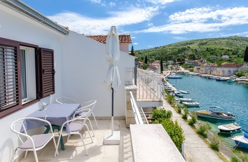 Bobovisca Apartment | Apartments Seaside (81311-A4) - Bobovisce